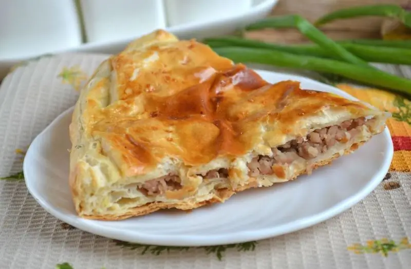 Puff Pastry Meat Pie: Isang Sunud-sunod Na Resipe Na May Mga Larawan At Video