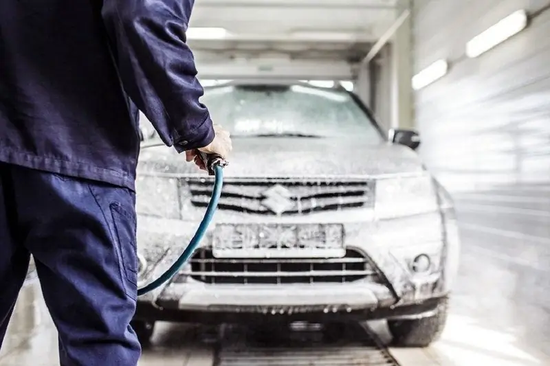 ¿Es Posible Y Cómo Lavar Un Automóvil En Invierno, Incluso En Un Lavado De Autos De Autoservicio?