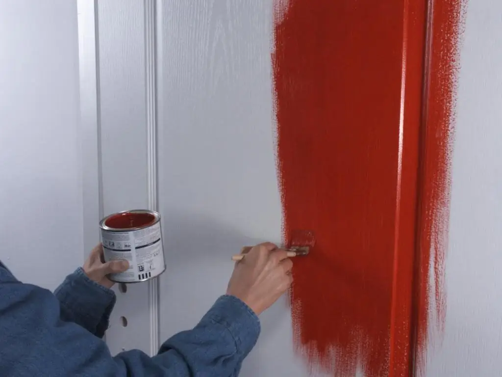 Pintura De Portas De Madeira: Qual Tinta é Melhor Escolher, Bem Como Verniz Corretamente A Superfície