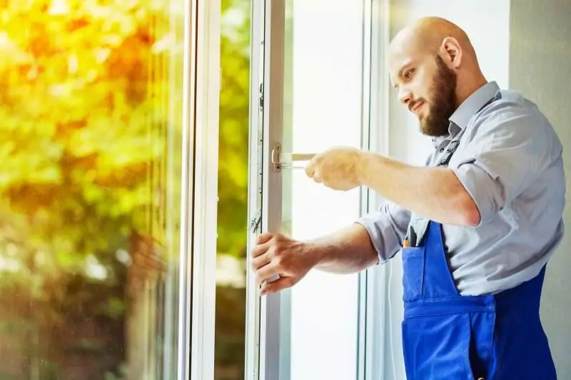 Einstellen Von Kunststofftüren: Anweisungen Zum Einrichten Und Welches Werkzeug Benötigt Wird