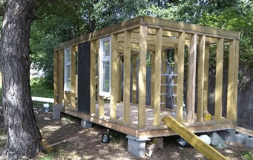 Correct Arrangement Of The Chicken Coop Inside With Your Own Hands, Video And Photo