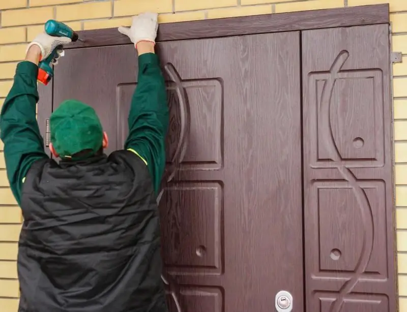 Installation à Faire Soi-même Des Portes D'entrée, Ainsi Que L'outil Nécessaire Pour Effectuer Les Travaux