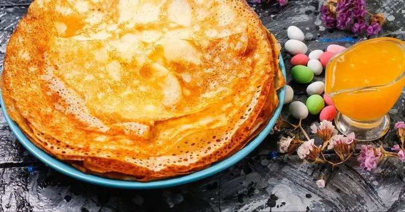 Pannkakor På Mineralvatten: Ett Steg-för-steg Recept För Tunna Pannkakor Med Mineralvatten, Foto Och Video