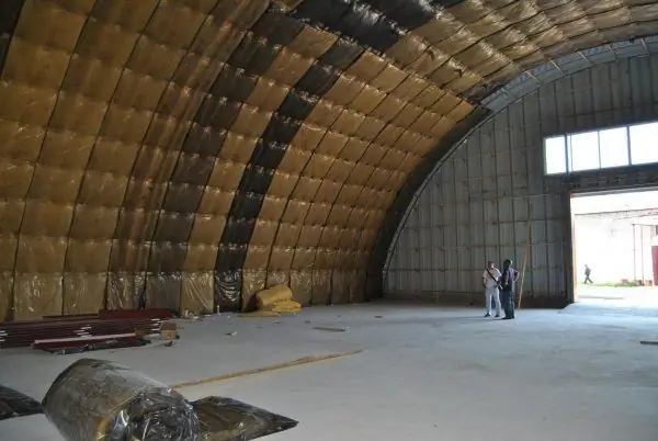 Insulation of the hangar with mineral wool