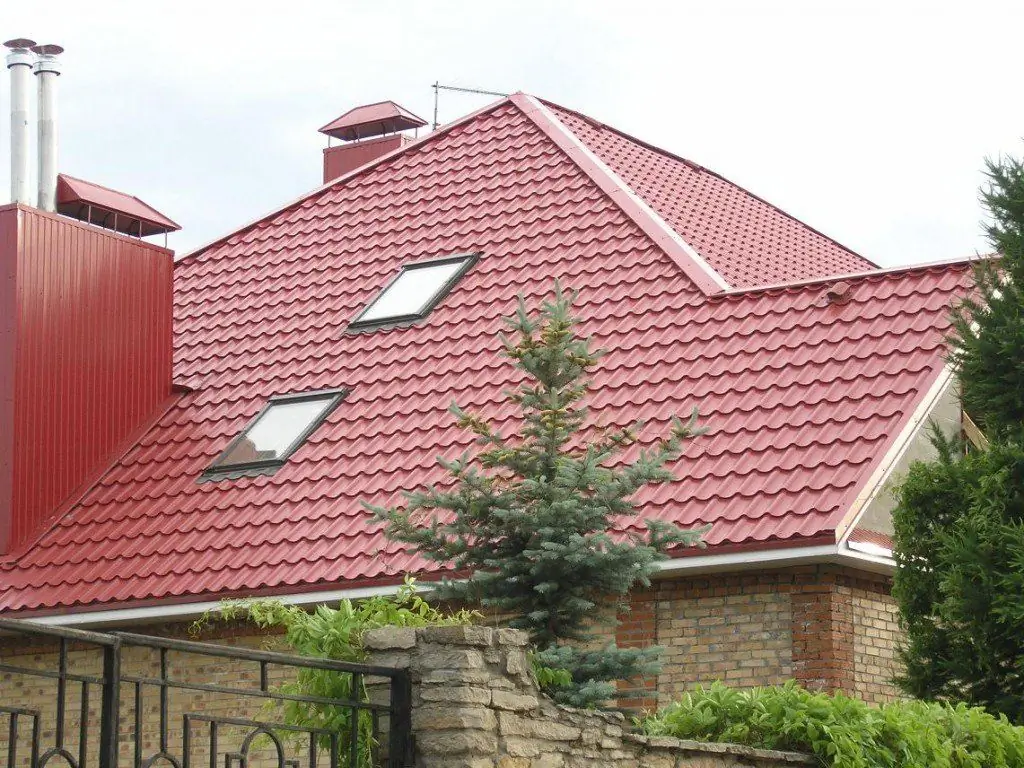 Roofing Elements Made Of Metal Tiles, Including Their Description And Characteristics, As Well As The Ridge For The Roof, Its Structure And Installation