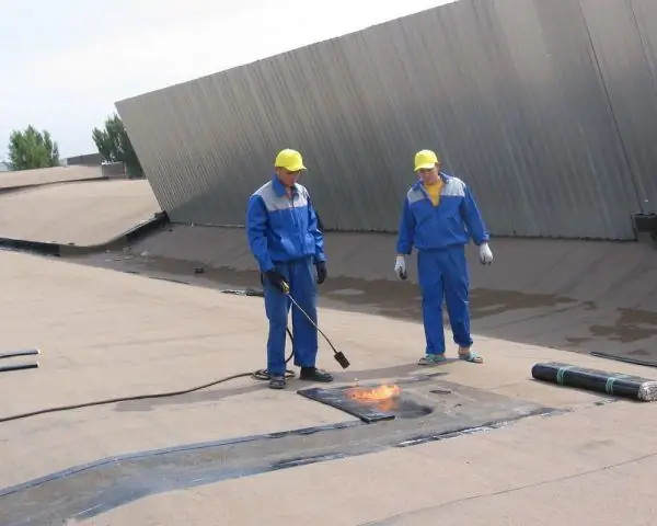 Gran reparació de cobertes laminades