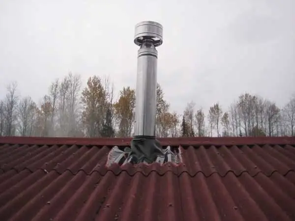 Output of the pipe through the roof from ondulin