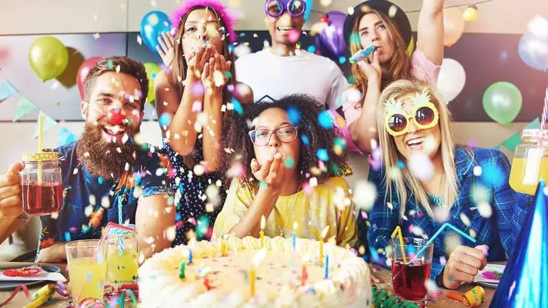 How To Celebrate A Birthday In An Unusual And Inexpensive Way: Ideas For Adults And Children