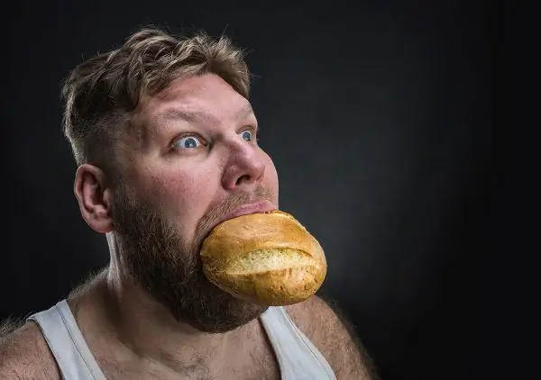 Unzureichendes Brot essen