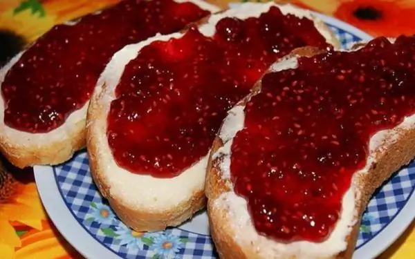 Brot mit Marmelade