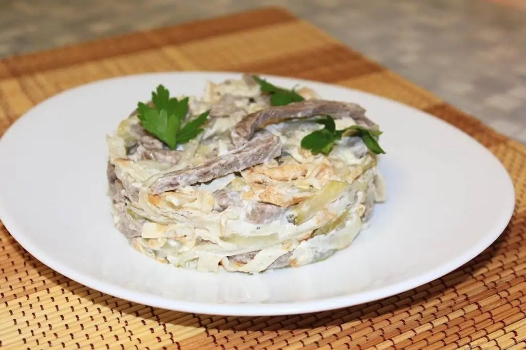 Pancake Ilə Nazir Salatı: Klassik Bir Resept, Foto Və Video