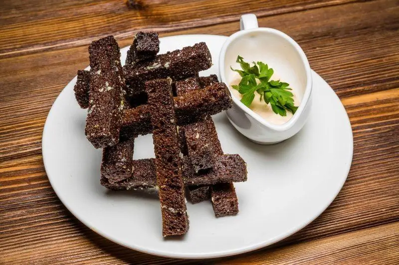 Croutons De Alho De Pão Preto Para Cerveja: Receitas Passo A Passo Com Fotos E Vídeos