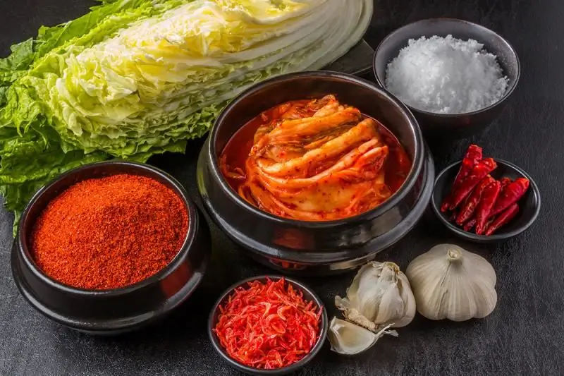 Kimchi: Mga Recipe Para Sa Masarap Na Intsik Na Repolyo Sa Korean Hakbang-hakbang Na May Mga Larawan At Video