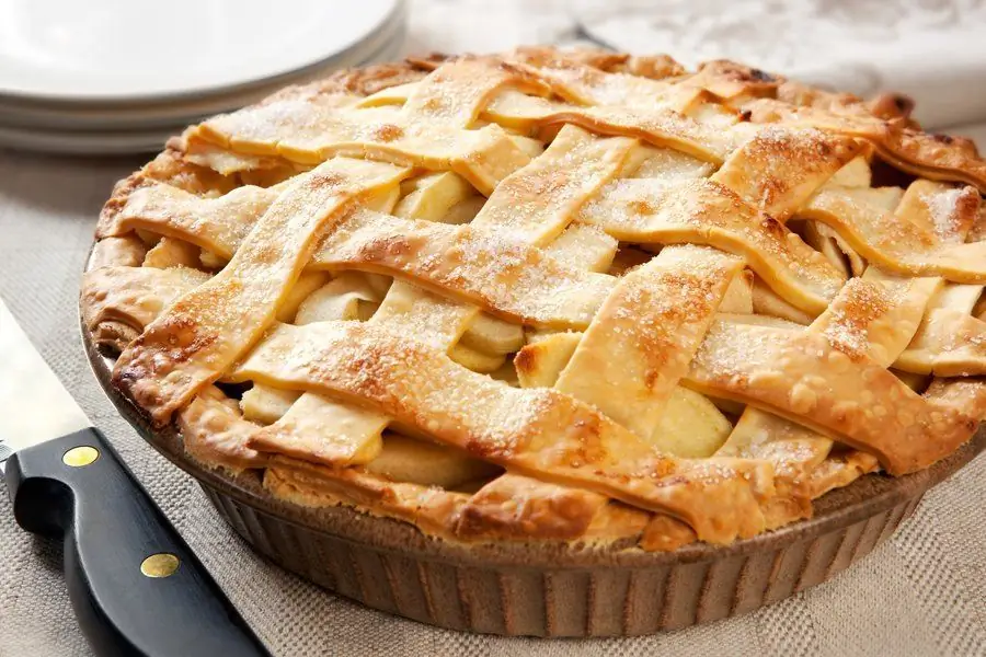 Torta Di Mele E Pasta Per Questo: Una Ricetta Passo Passo Con Una Foto