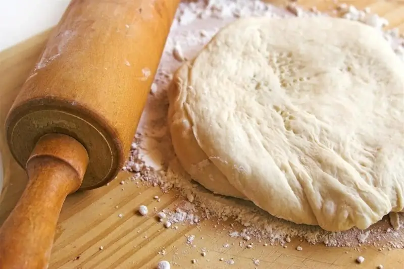 Massa De Pizza Sem Fermento No Kefir: Uma Receita Para O Forno, Como Prepará-la Com Rapidez E Facilidade