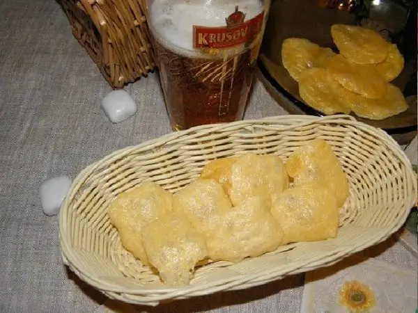 patatine al formaggio con la birra