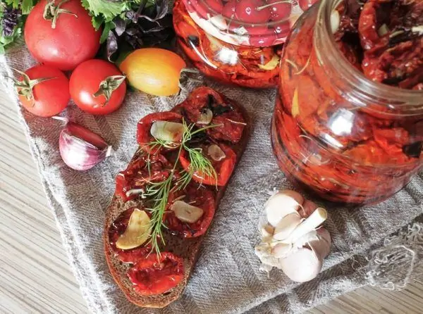 Sun-dried tomatoes