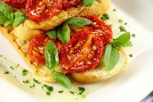 Sandwichs aux tomates séchées au soleil