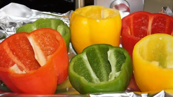 Peeled bell pepper