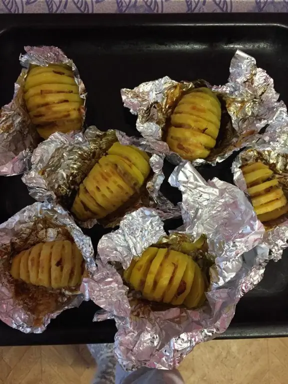 Pagkakasundo patatas sa foil