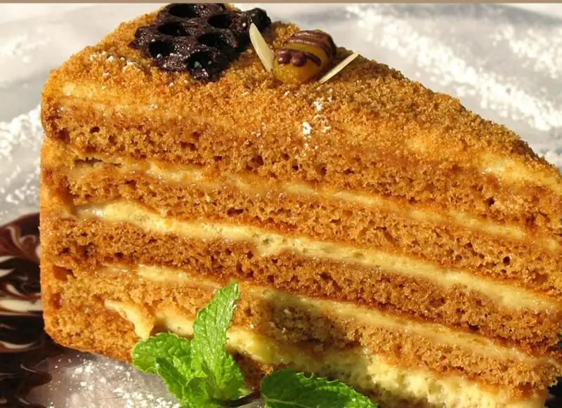 Honey Cake: Isang Klasikong Recipe Na May Sunud-sunod Na Larawan