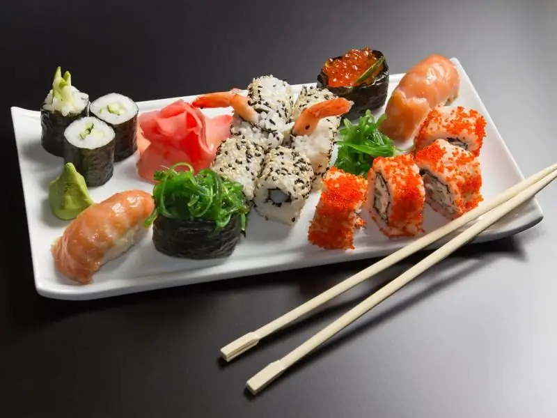 Hvad Er Forskellen Mellem Sushi Og Ruller, Foto Af Forskelle