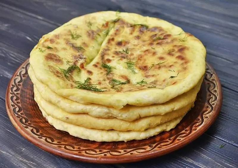 Pastís Amb Mató I Herbes En Una Paella: Una Recepta Pas A Pas Amb Fotos I Vídeos