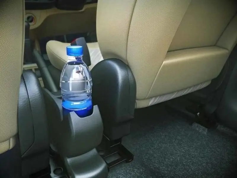 8 Things That Are Unsafe To Leave In Your Car In Winter