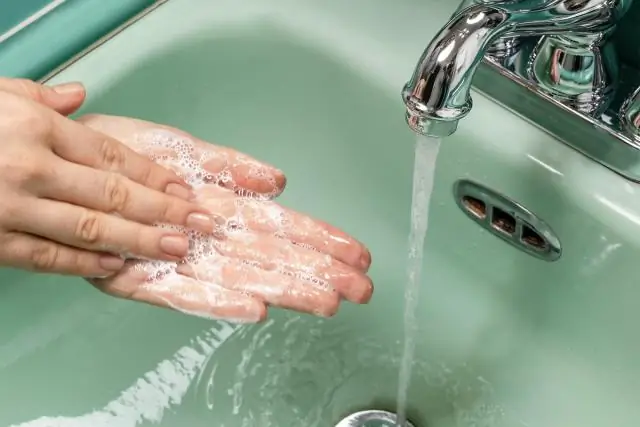 Wie Man Einen Regenschirm Zu Hause Wäscht, Wie Man Ihn Reinigt, Wie Man Ihn Richtig Trocknet